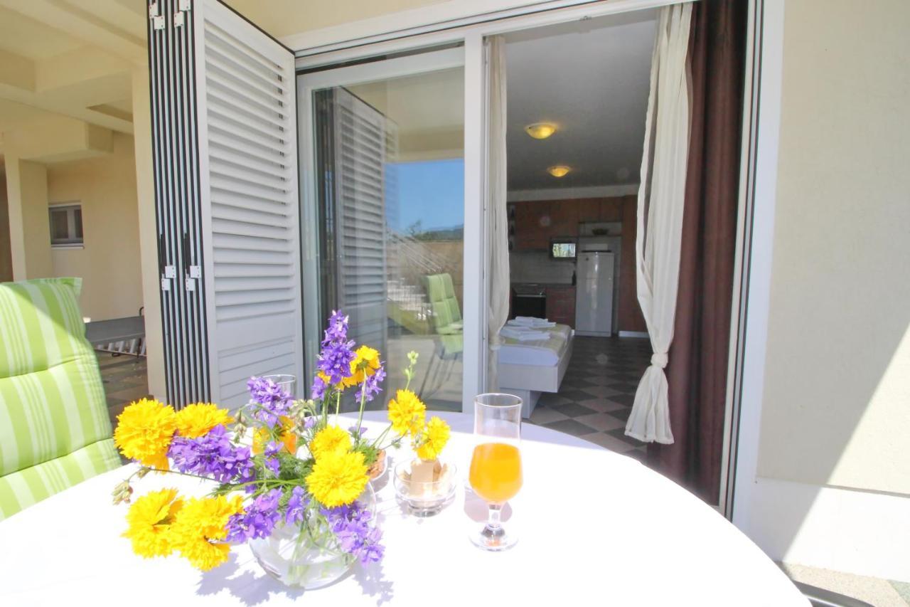 Apartments Gusti Drače Kültér fotó
